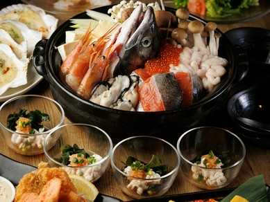 白子・あん肝・牡蠣・鮭・いくらを贅沢に使用した当店自慢の痛風鍋コース！