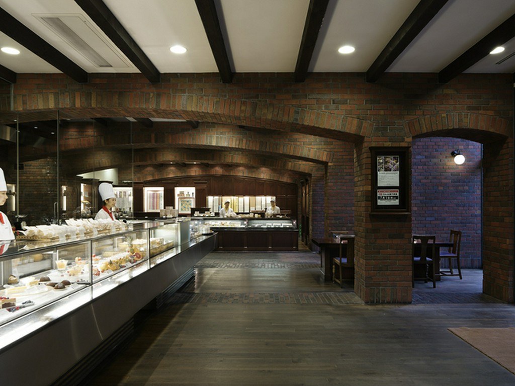 落ち着いた大人の雰囲気で二人の時間を