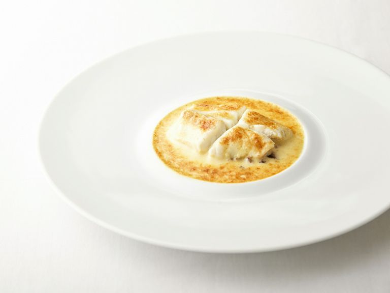 美味しさの本質を和歌山の食材で表現した『和歌山産白身魚のシャンパン煮』