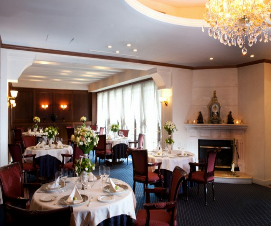 贅を尽くしたラグジュアリーな大人の世界へエスコート