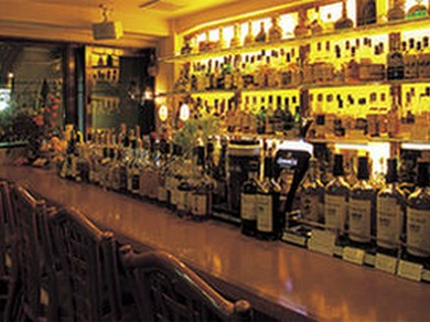 ワイン樽で熟成させたシングルモルトなど、多彩なラインナップ