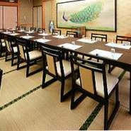 足がとても楽な椅子席宴会もできます。