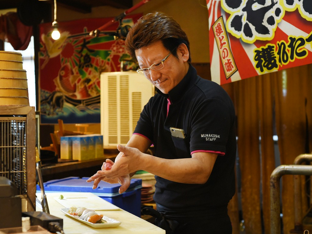 お客様を大切に日々精進、お客様の笑顔が明日への原動力