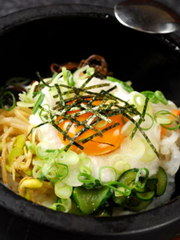 石焼とろろビビンバ　1000円