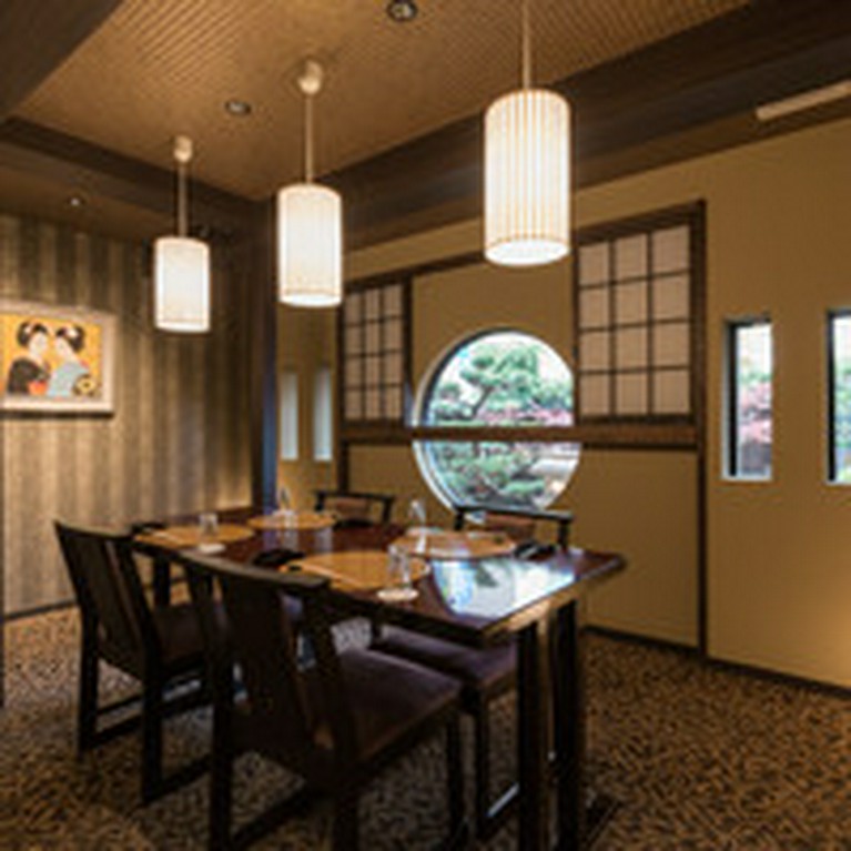 結納・お顔合わせなどお祝いのお席にも最適