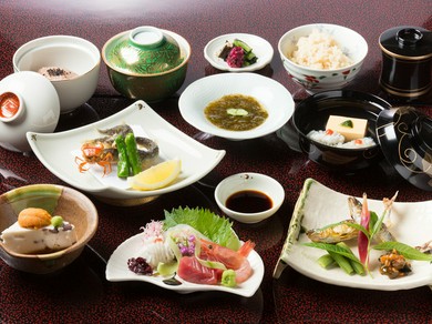 【完全個室】＜2〜60名様＞完備、お祝い会席＜5000円〜＞