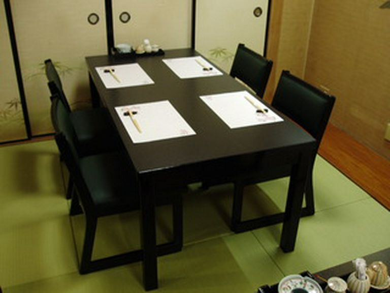 ゆっくり個室でお食事を