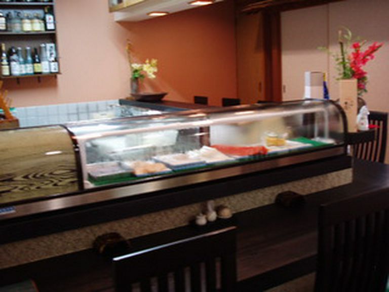 落ち着けるカウンター席