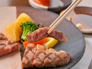 米沢牛と一緒にビールをどうぞ。