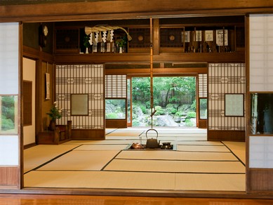 大正８年の建築物。歴史ある空間でおもてなしを。