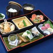 和食懐石のお弁当です。（７品）
※3日前までのご予約を頂戴しております。