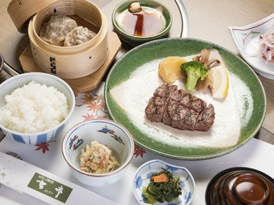 ●昼の膳　牛づくし（ごはんセット付き）