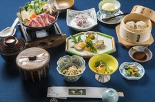 米沢牛鍋と懐石のコース