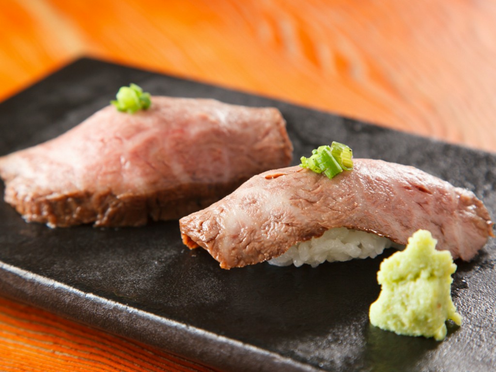 本日の厳選　前沢牛炙り握り二貫