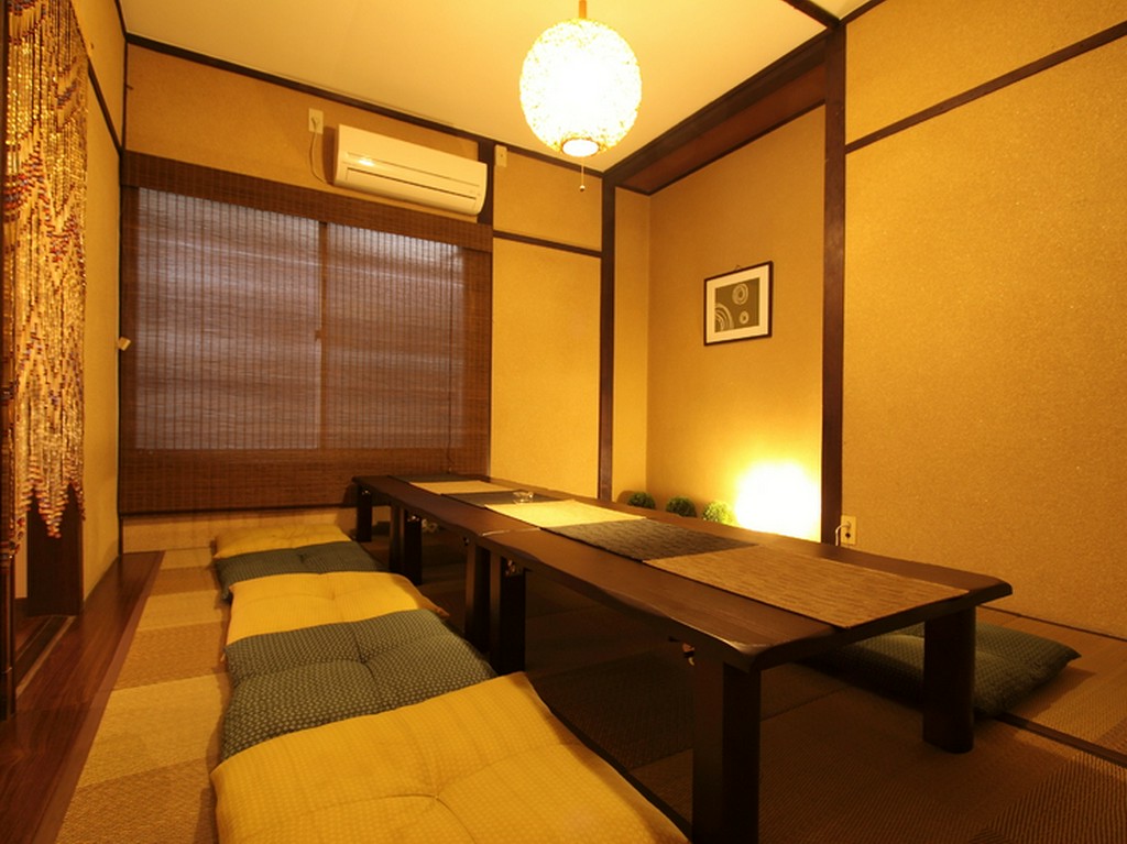 予約必至の人気の個室　おうちにいるようにくつろいで…