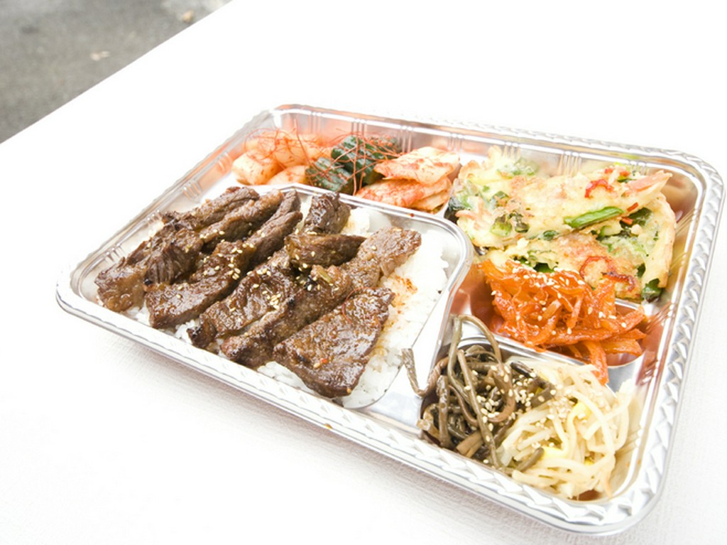 【お持ち帰り限定】 炭火焼 特選高麗弁当