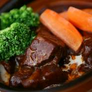 実は洋食職人の技！
タンが柔らかくて時は濃厚です！
