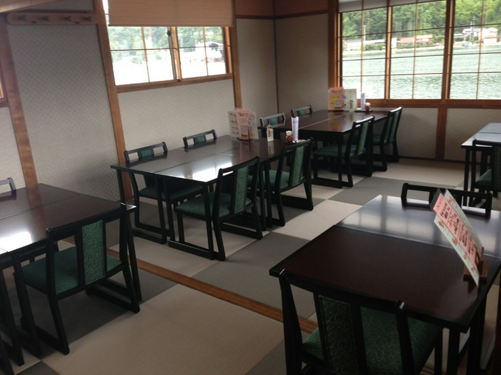 2階座敷は団体様の御利用も可能です。