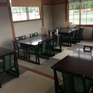 6月24日より2階のお座敷にテーブル・椅子席を設けました。
