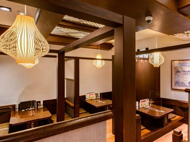セパレートされたBOX席をはじめ、個室も各種ご用意。