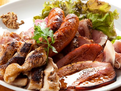 クーポンで歓送迎会・誕生日・接待！宴会飲み放題1500円→500円