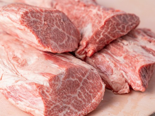 牛肉の中でも希少部位「ウワミスジ」ブロック
