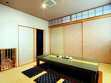 ゆったり楽しめる個室でご宴会も