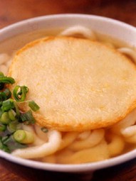 「丸天うどん」も博多ならでは