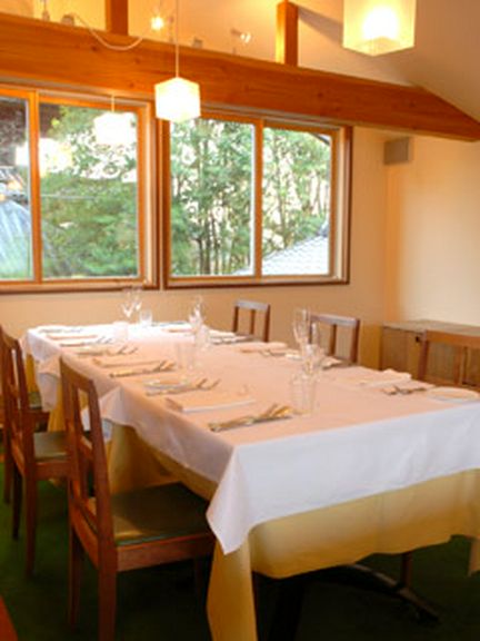 2階・個室の窓の外には八坂・五重塔が臨めます