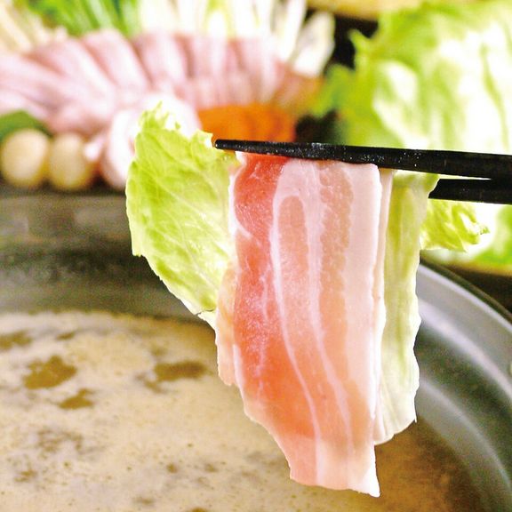 天王名物レタスしゃぶしゃぶ。定番もつ鍋・水炊き!!宴会にも◎