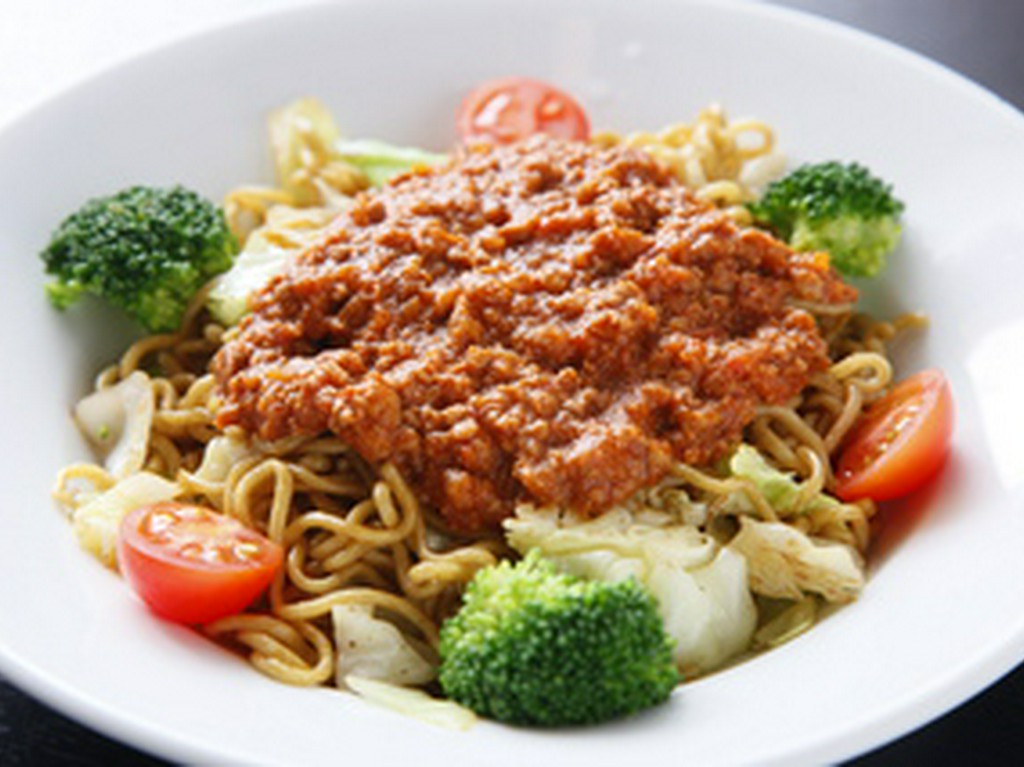 ご当地グルメ！「青春のトマト焼そば」取扱店