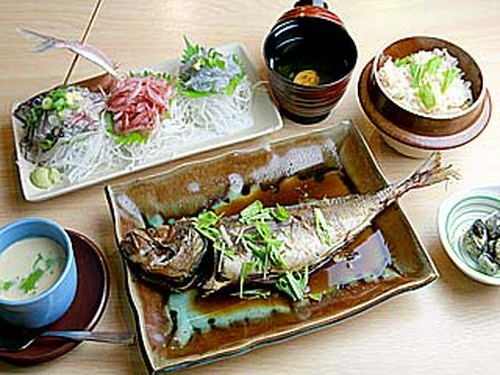 あじ定食　2100円