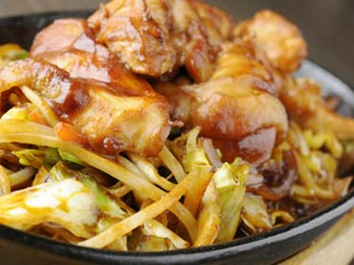 秘伝味噌を使用した、みつせ鶏味噌焼