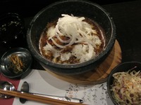 オリジナル・・熱々のカレーとトッピングのオニオンスライスのシャキシャキ感が絶品