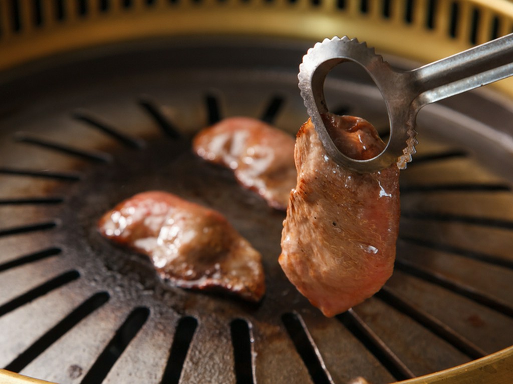 タンにはぜったいの自信があります。サシが多い「白いタン」です