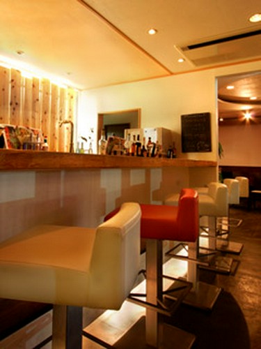 常連のお客様に人気のカウンター席