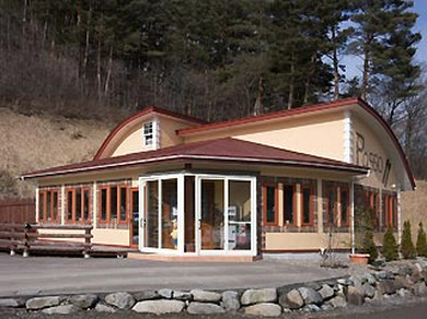 オシャレな建物が魅力的な【Ristorante Passo】