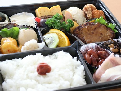 予約限定　洋食屋のお弁当1500円〜