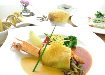 お魚を使ったメイン料理に注目☆
