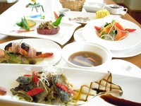 店名が付いているだけの事はある!!というフルコースです。ランチ・ディナー可

要予約です