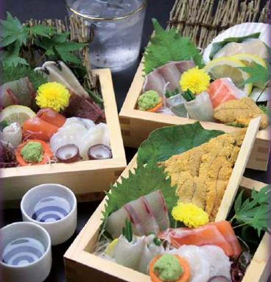 ＜限定50台＞旬の小箱刺盛り