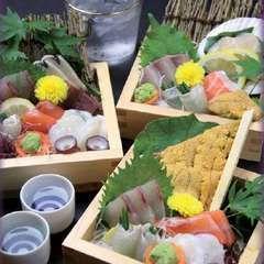 ＜限定50台＞旬の小箱刺盛り