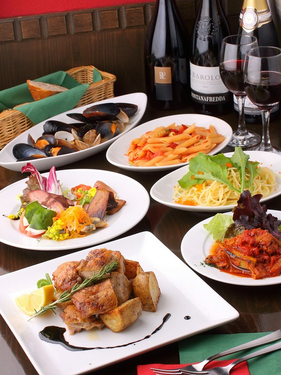 気さくでアットホームな雰囲気でのディナーメニュー