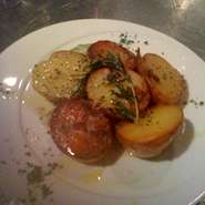 日に日に量が増して来てますが…ほくほくしたじゃが芋が美味しいです。