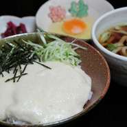 とろろ丼