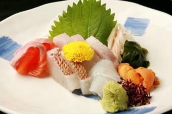 刺身盛り合わせ
