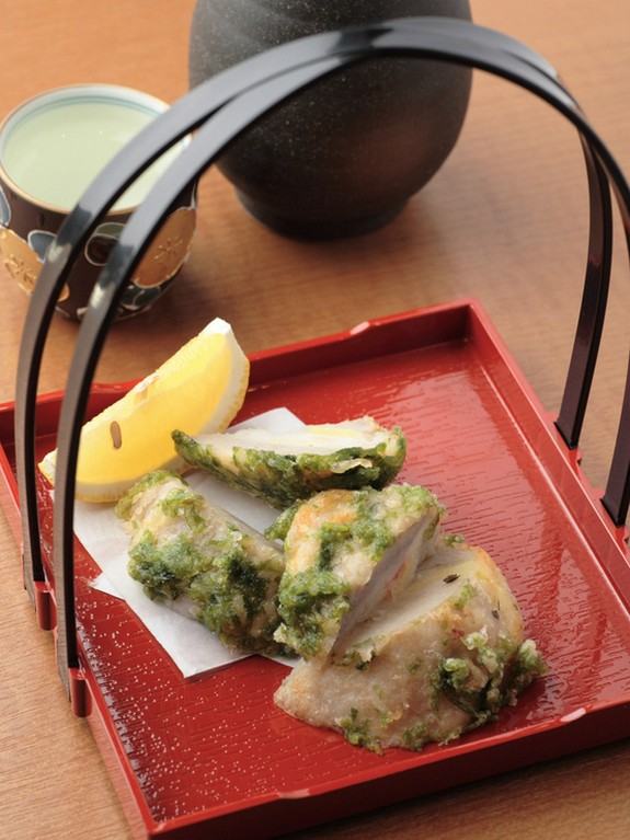 半個室は人数に応じてご用意。会席コース「8300円～」