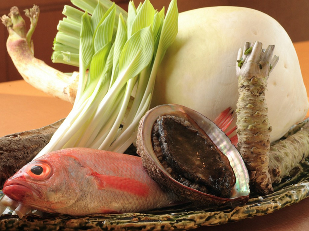伝統京野菜や天然鮮魚などを使った創作割烹を気軽にどうぞ。
