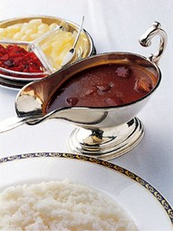 3種類の付け合わせのうち、1品は自家製を出すのがモットー