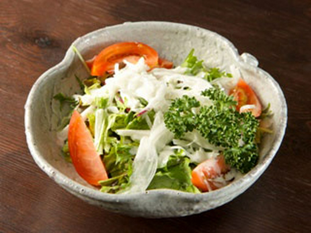 女性に人気のヘルシーサラダ［だんだんサラダ］